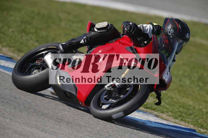 /Archiv-2024/02 29.01.-02.02.2024 Moto Center Thun Jerez/Gruppe blau-blue/63